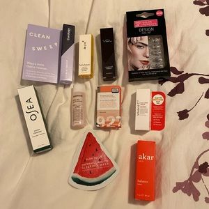 Huge lot of deluxe samples all brand new